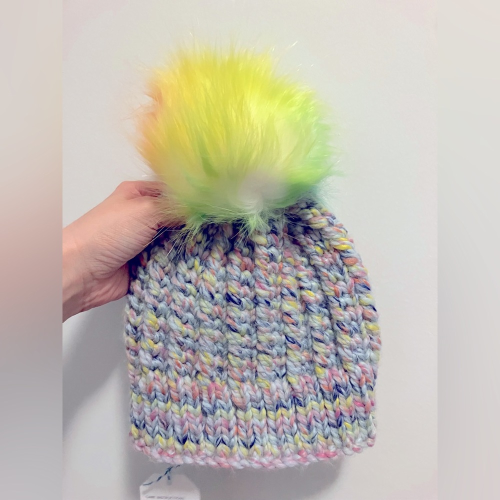 NEW wool blend adult hat.